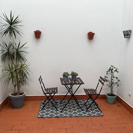 Traditional House In Triana Sewilla Zewnętrze zdjęcie